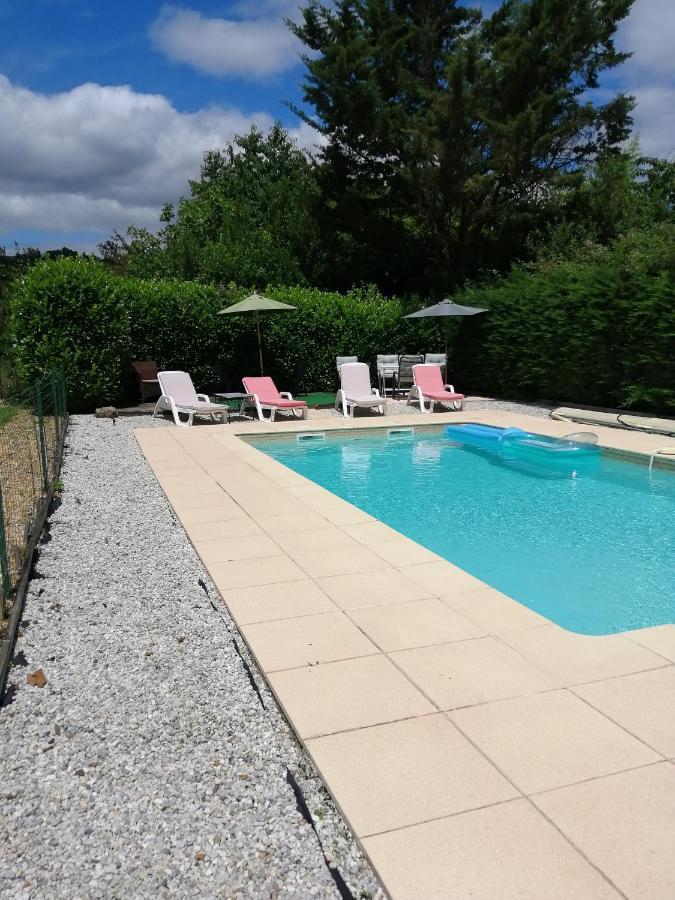 Le Grand Chemin De La Vie Bed & Breakfast Montcaret Exterior foto