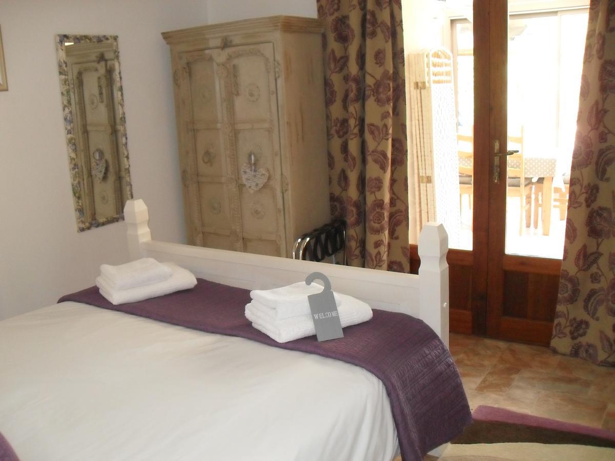 Le Grand Chemin De La Vie Bed & Breakfast Montcaret Exterior foto
